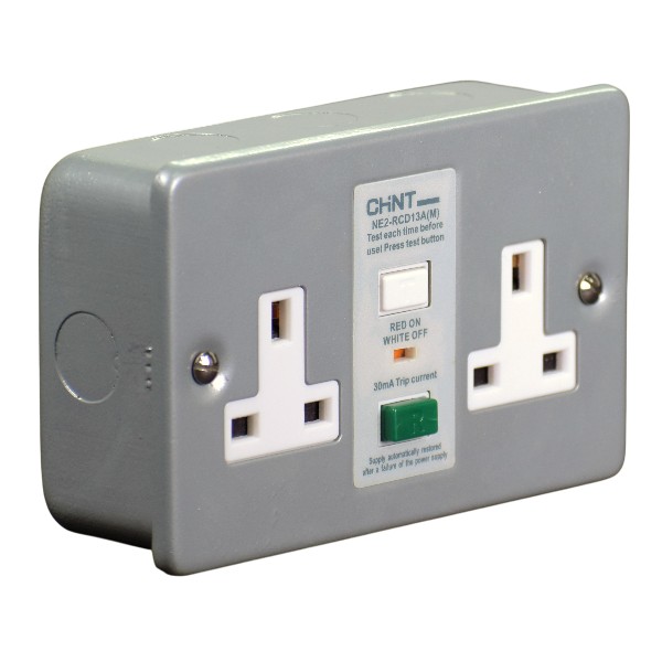 CHINT Switches  Ne2 13A Twin Switch Socket With Rcd Metal